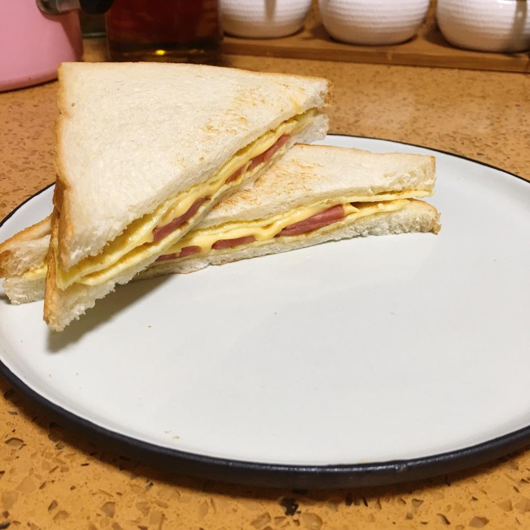火腿芝士蛋三文治