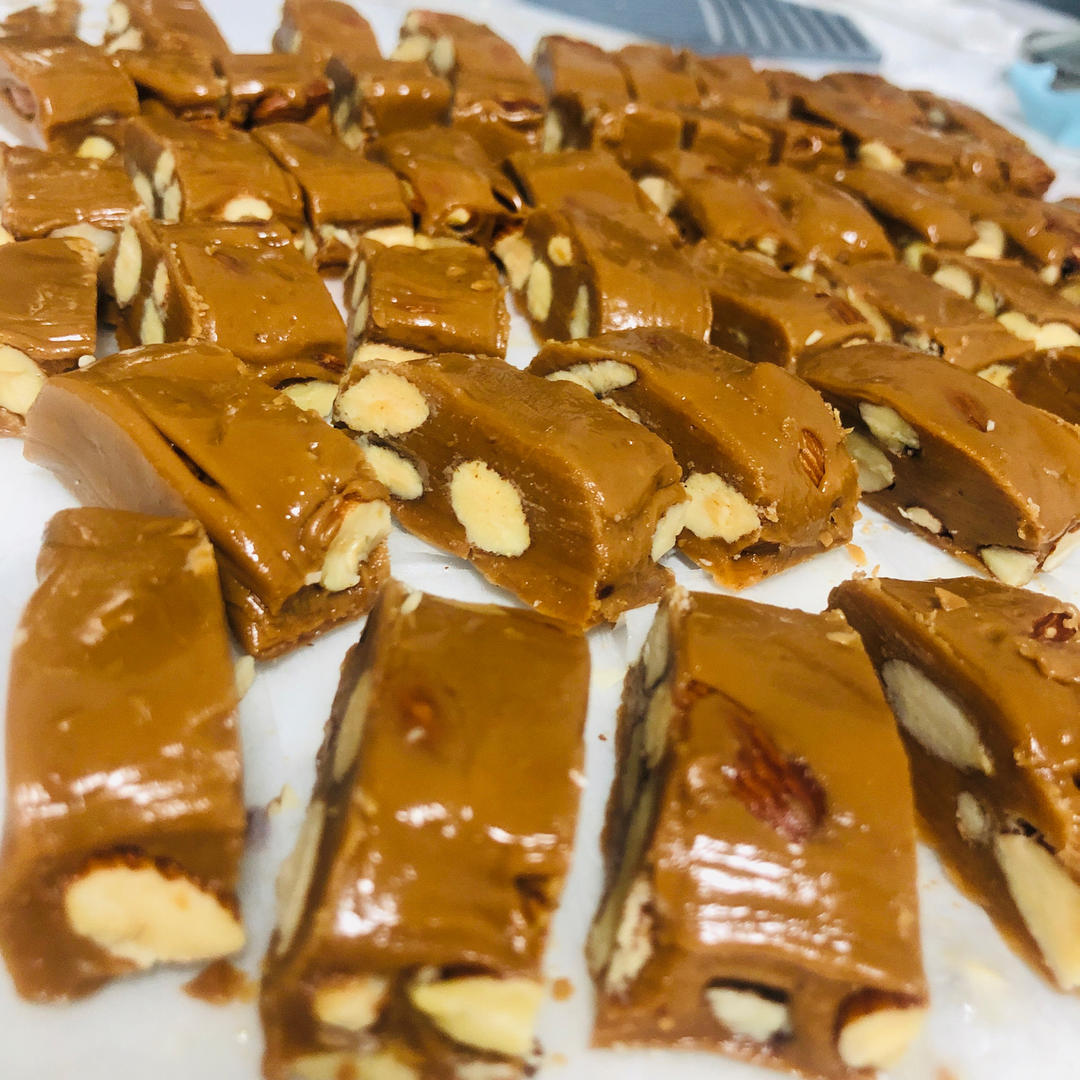 焦糖海盐杏仁太妃糖