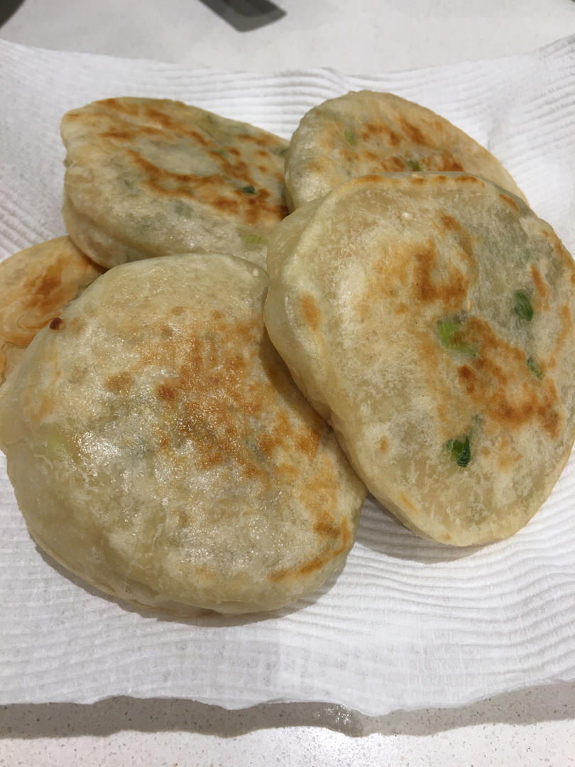 懒人葱花饼，跟面包一样软，太香了