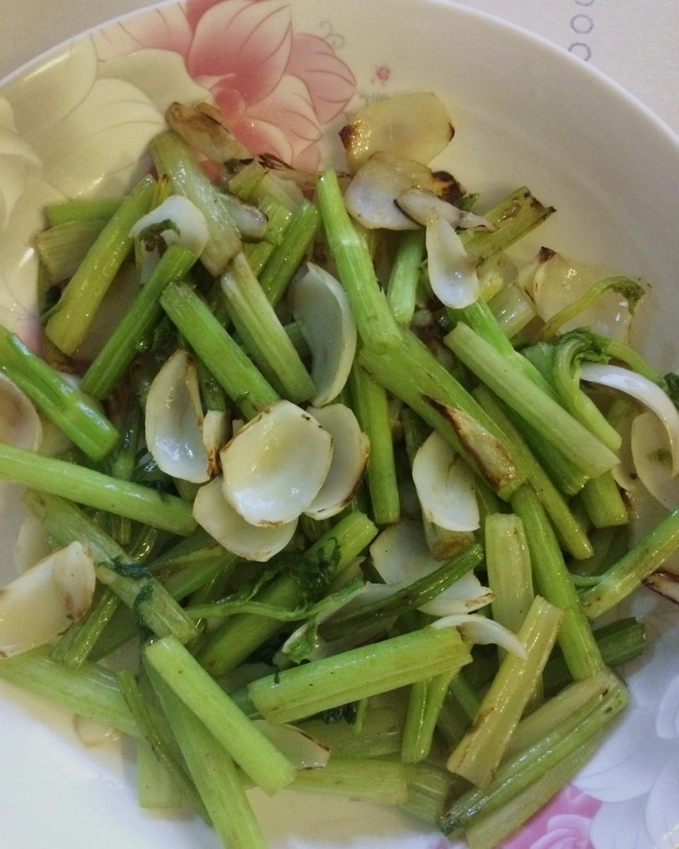 西芹百合炒腰果