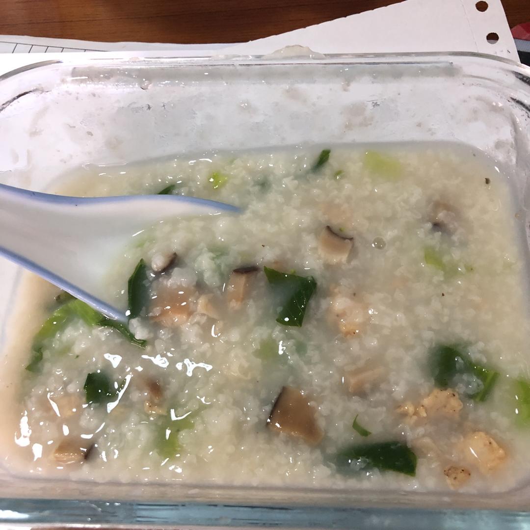 香菇鸡肉粥