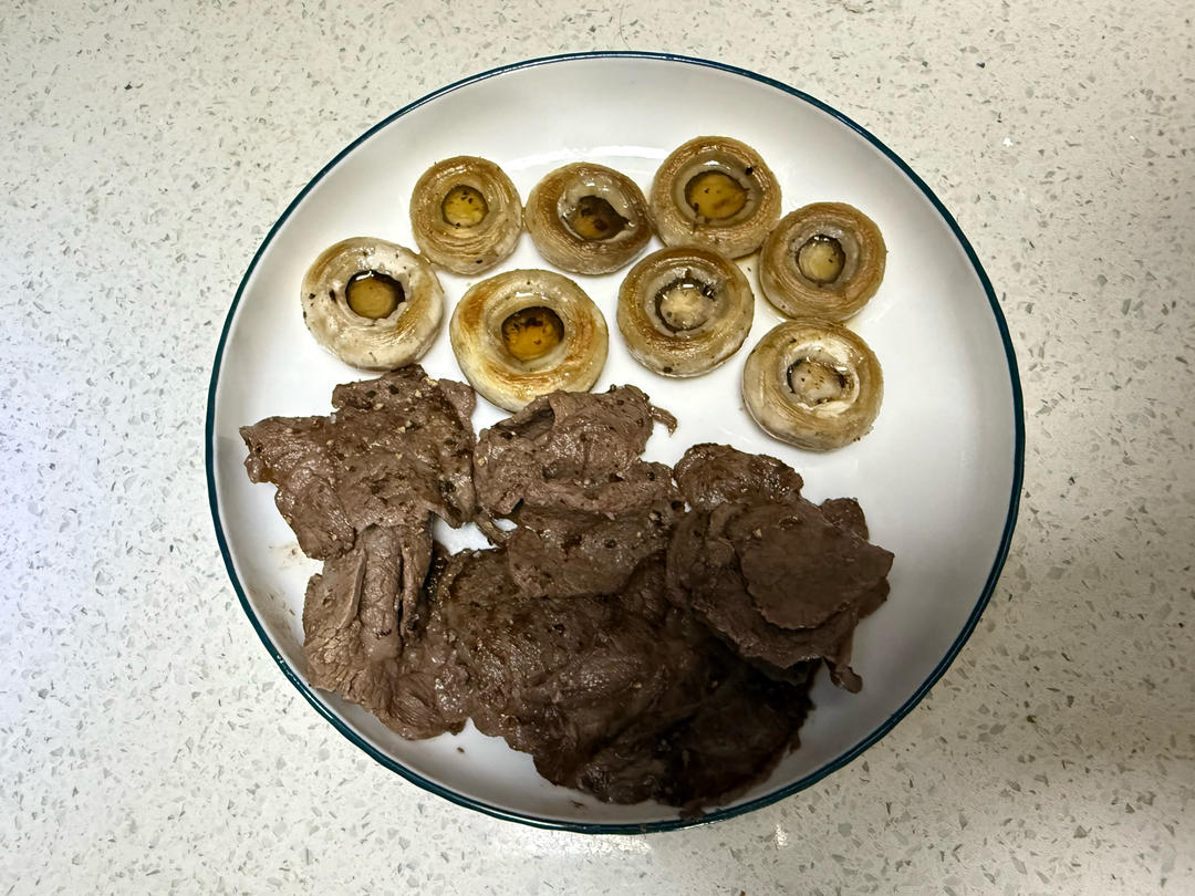 平底锅煎口菇