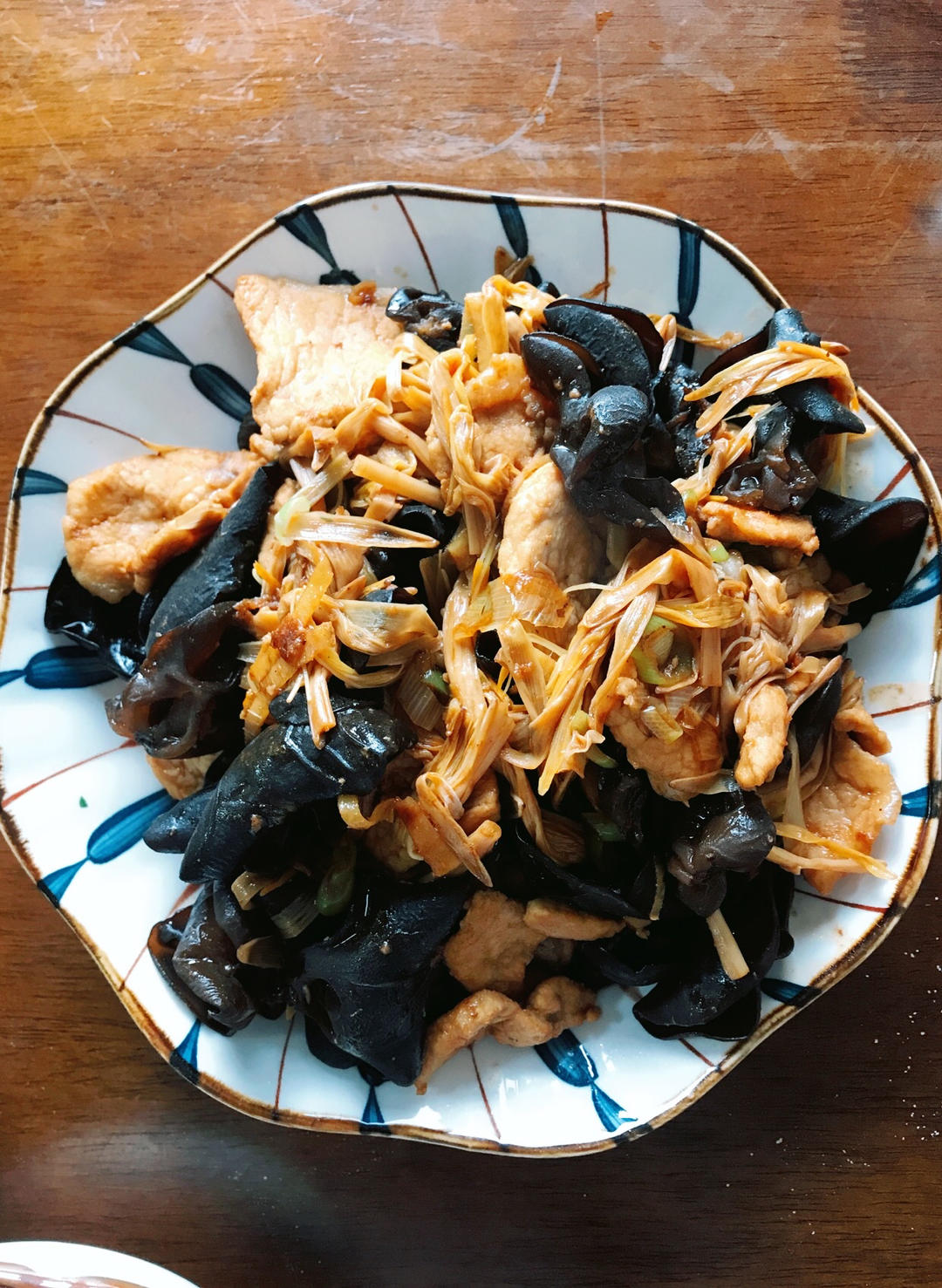 黄花菜木耳炒肉丝