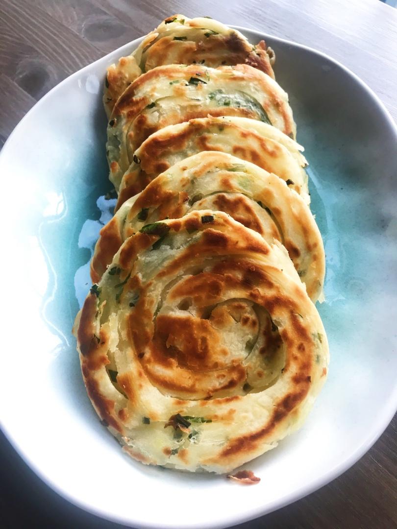 葱油饼（附外酥里嫩的技巧）