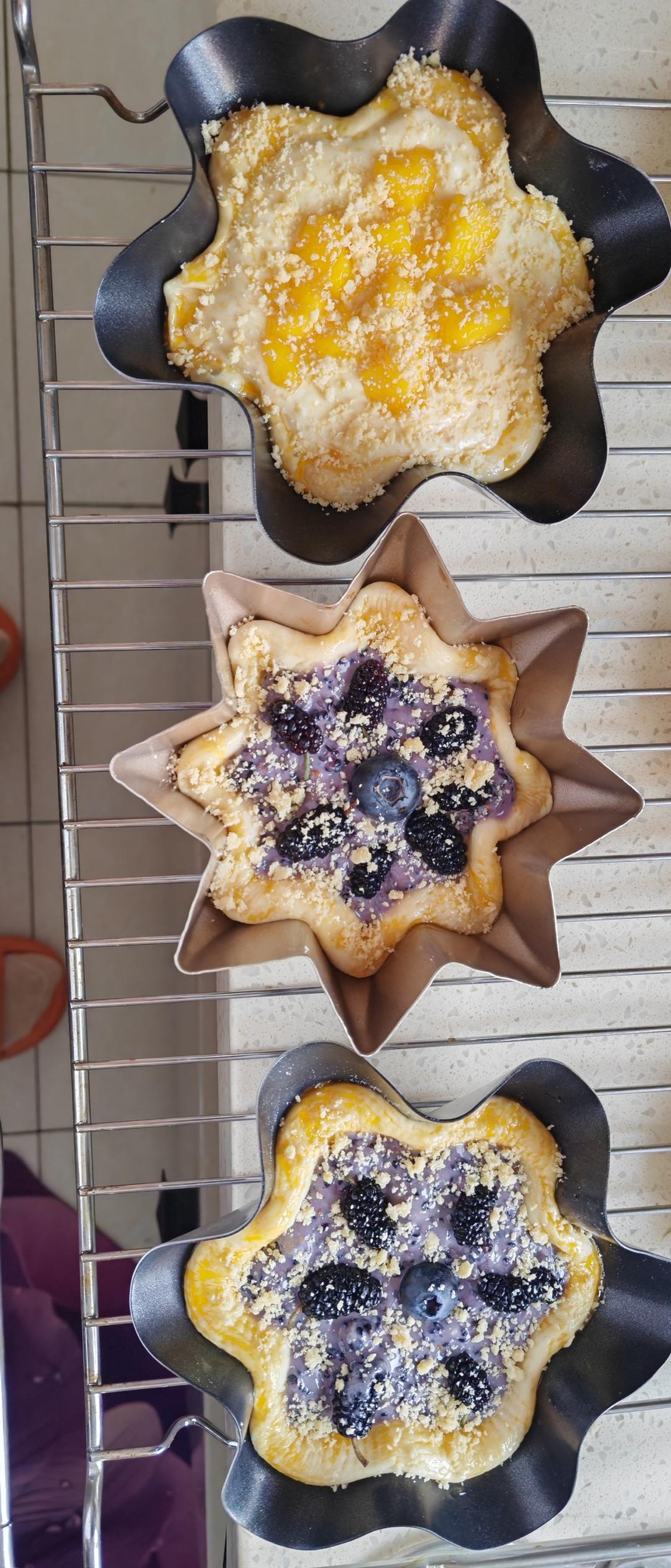 【莓莓巴斯克面包】