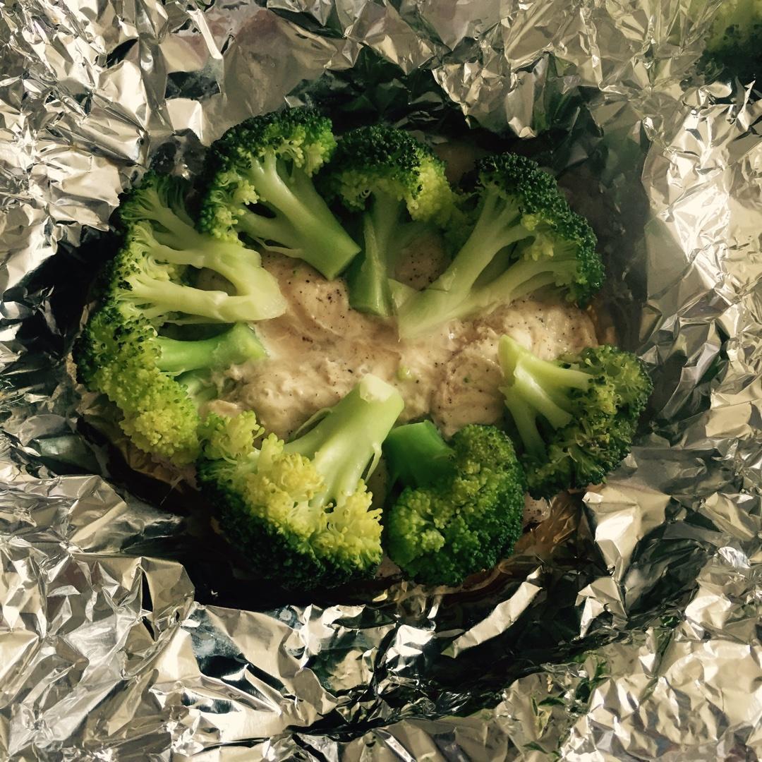 西兰花鸡胸肉锡纸包