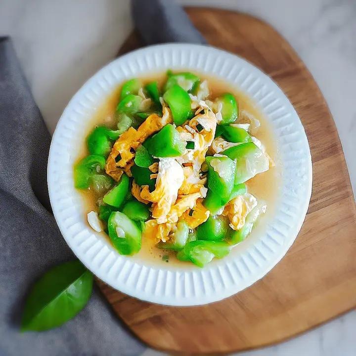 翠绿丝瓜的炒法