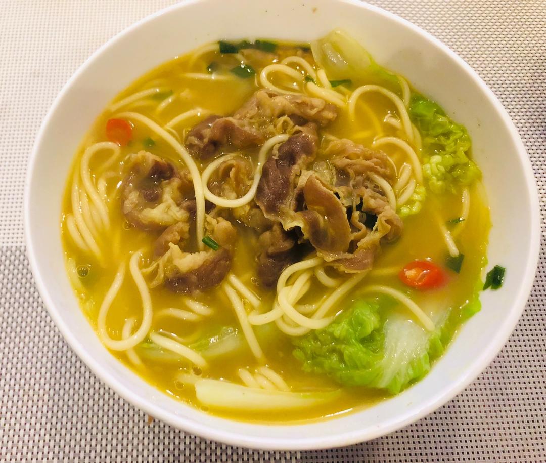 默于儿做的肥牛咖喱面