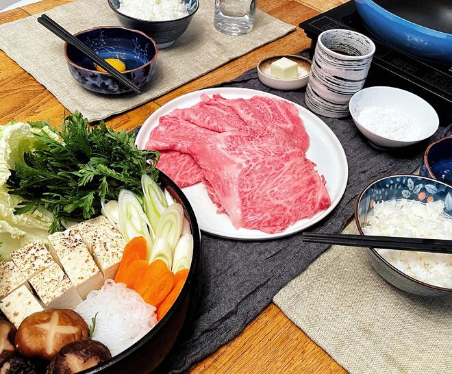 日本老店做法的寿喜烧Sukiyaki的做法