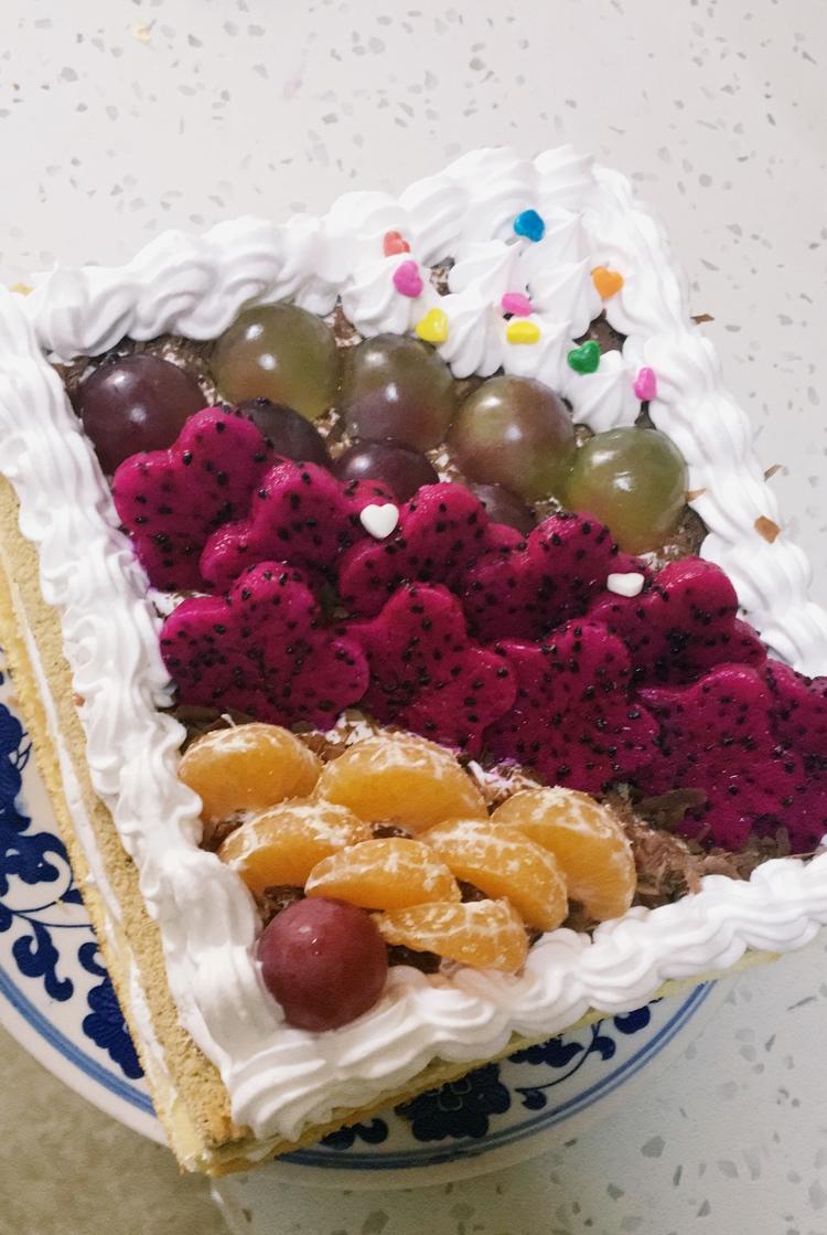 如何做简单又逼格高的方形奶油蛋糕