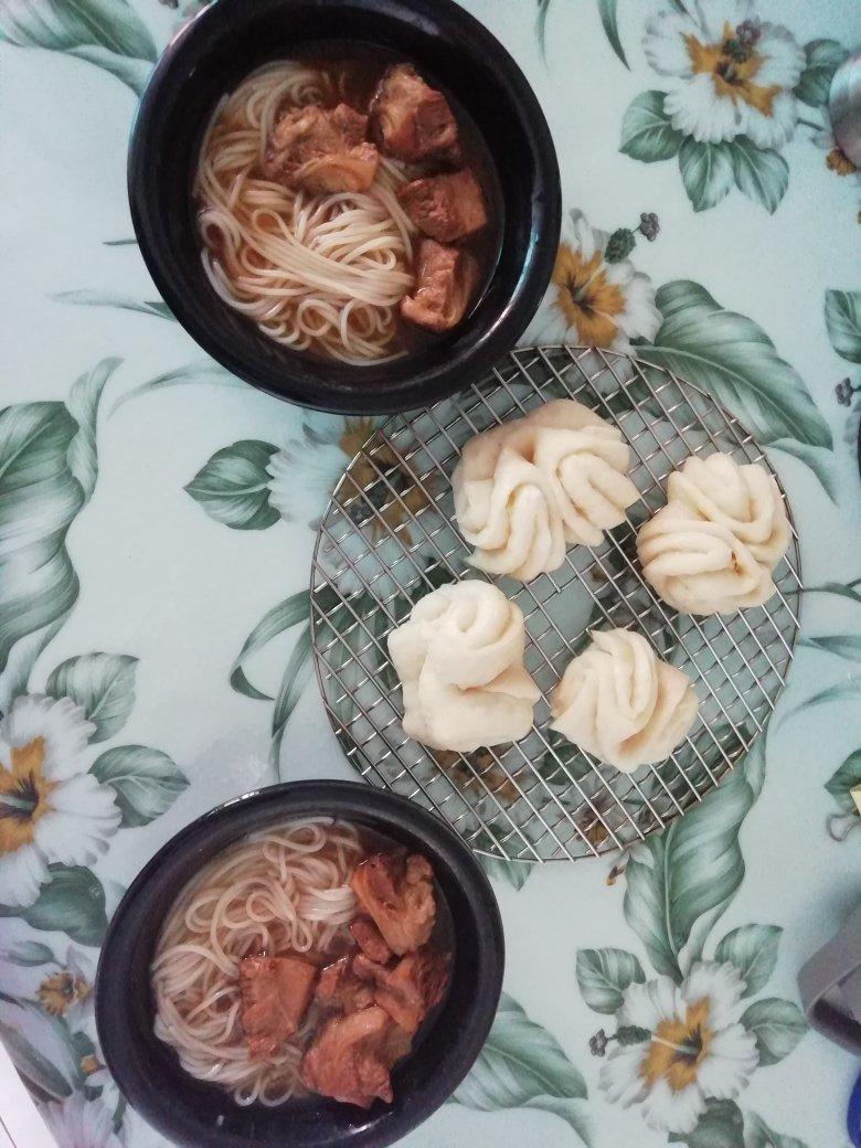 午餐•2018年8月17日