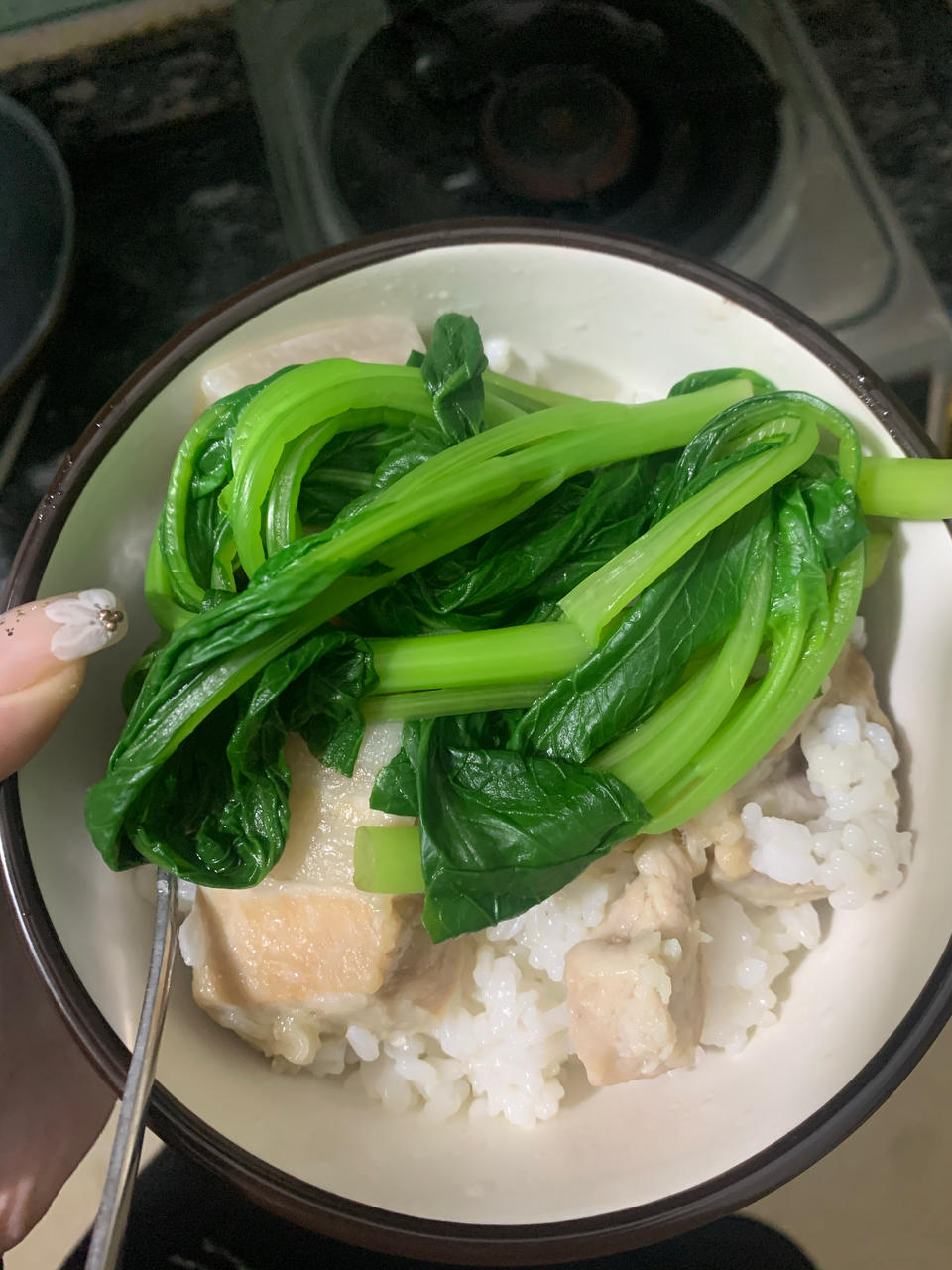 其貌不扬·惊为天人の销魂
<老妈子独食难肥咸肉饭>