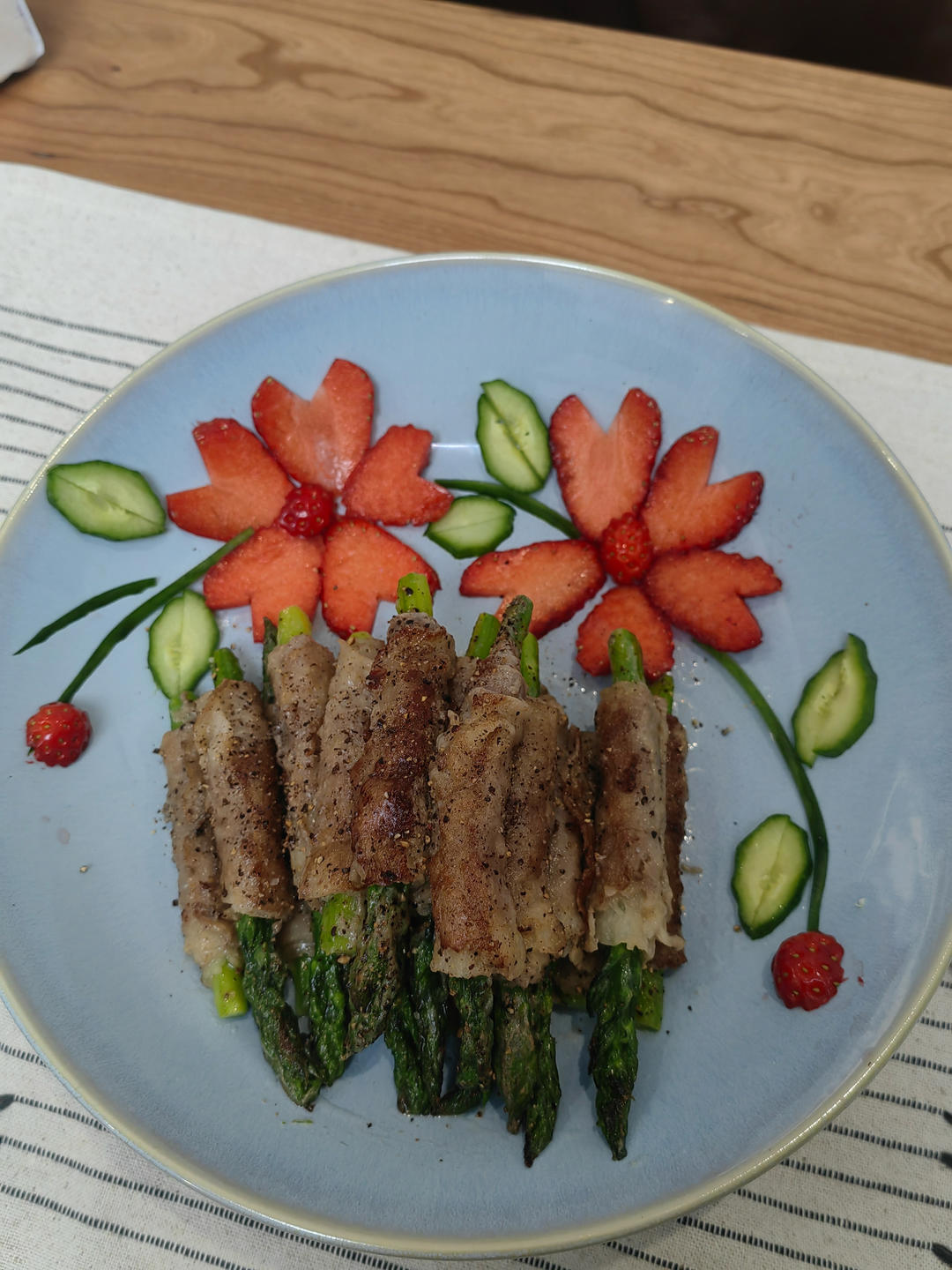 香煎芦笋牛肉卷(节节高升)