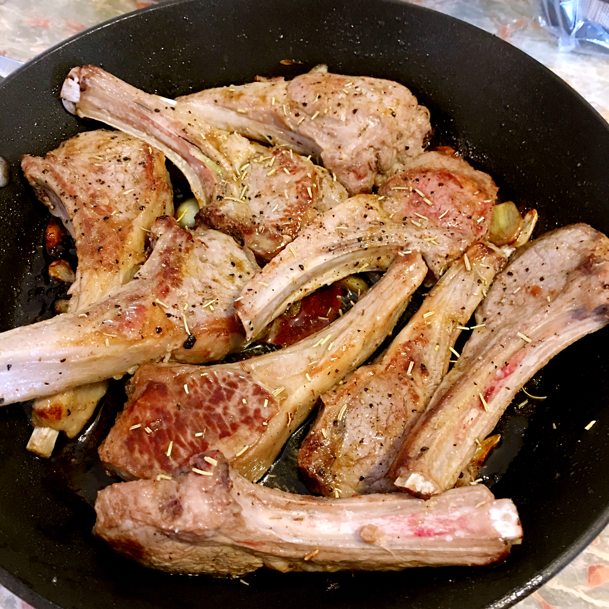 蒜香煎羊排