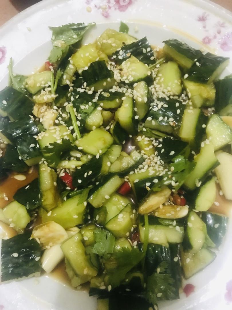 5分钟快手菜，巨开胃的凉拌黄瓜