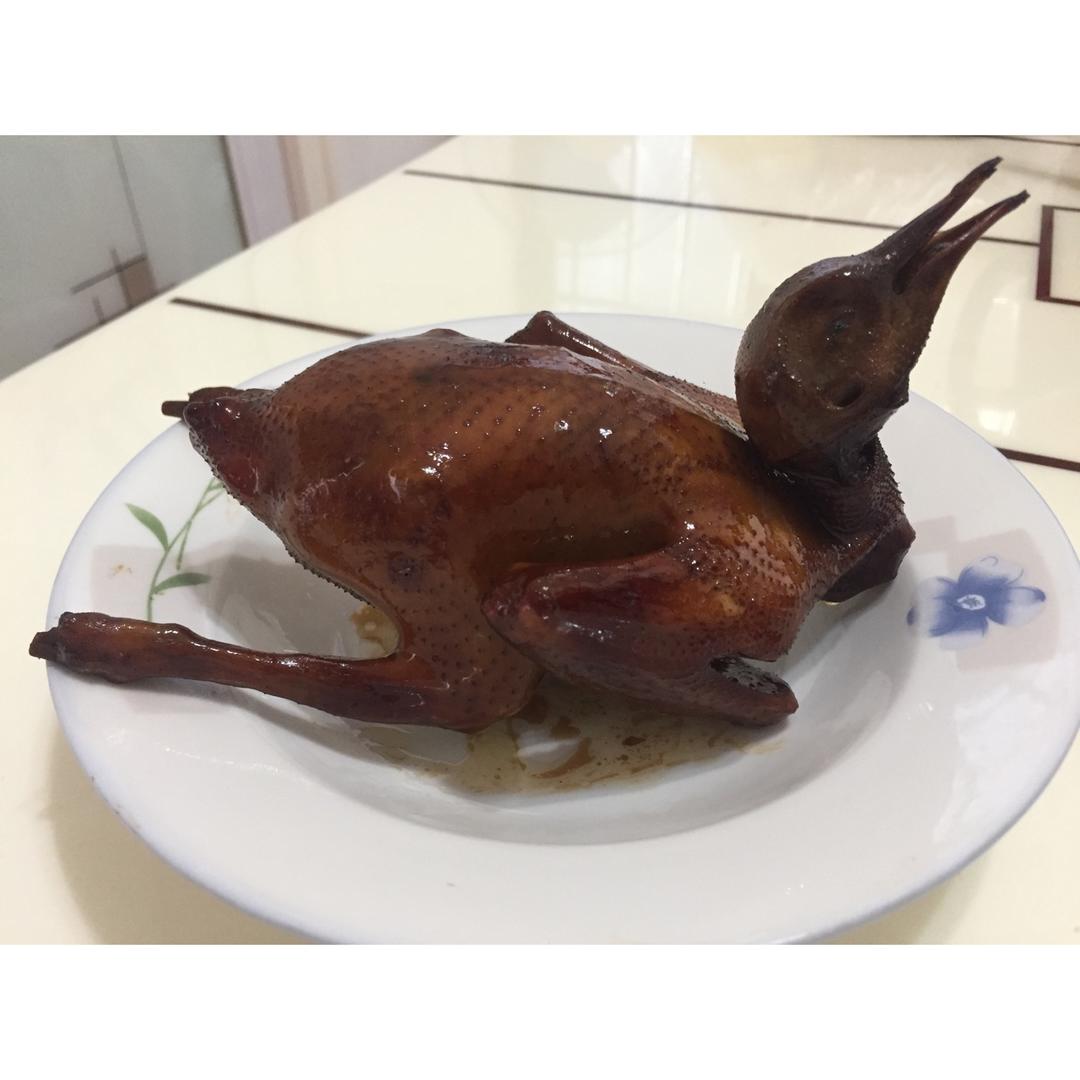 烤乳鸽
