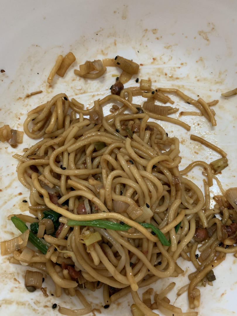 婆婆教的饭-山西名小吃炒担担面