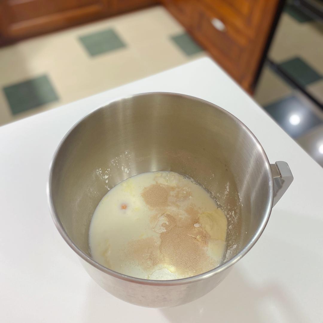 纯奶手撕吐司的做法 步骤1