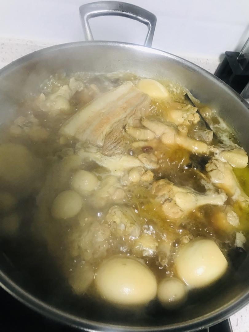 秘制红烧鸡爪
