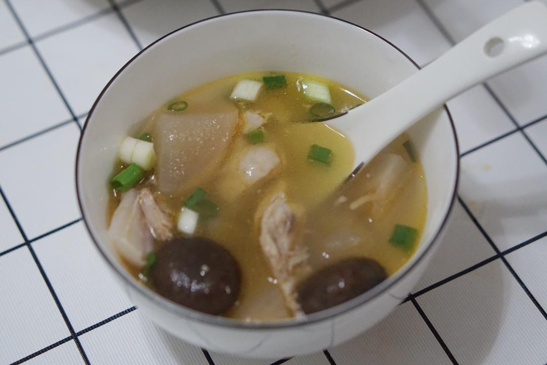 酸萝卜老鸭汤