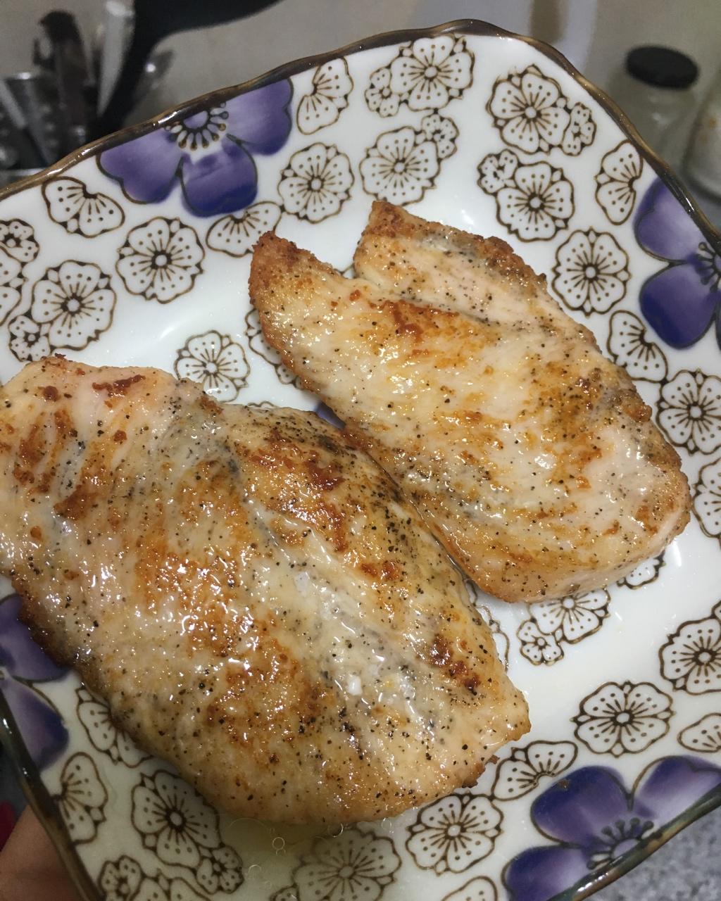 蚝油煎鸡胸肉（真的只要腌了就炒鸡嫩！（新增微波式