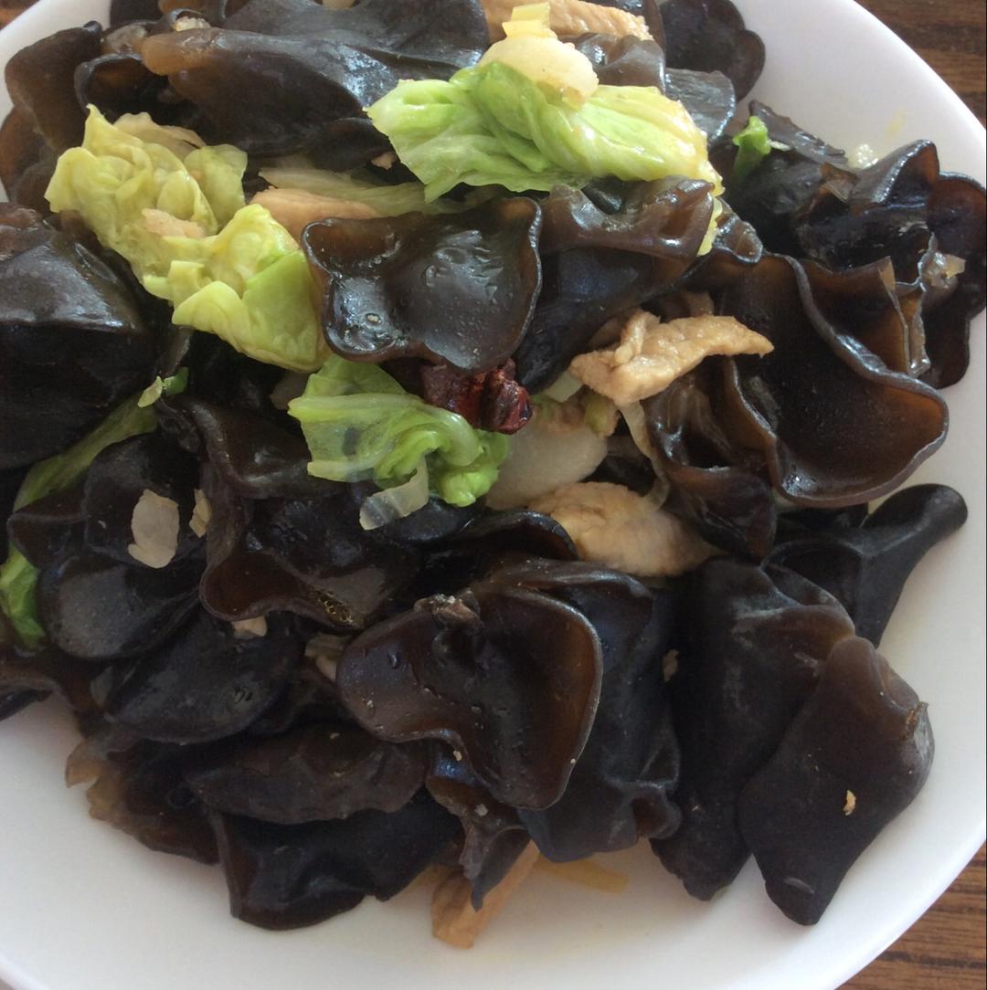 白菜炒木耳