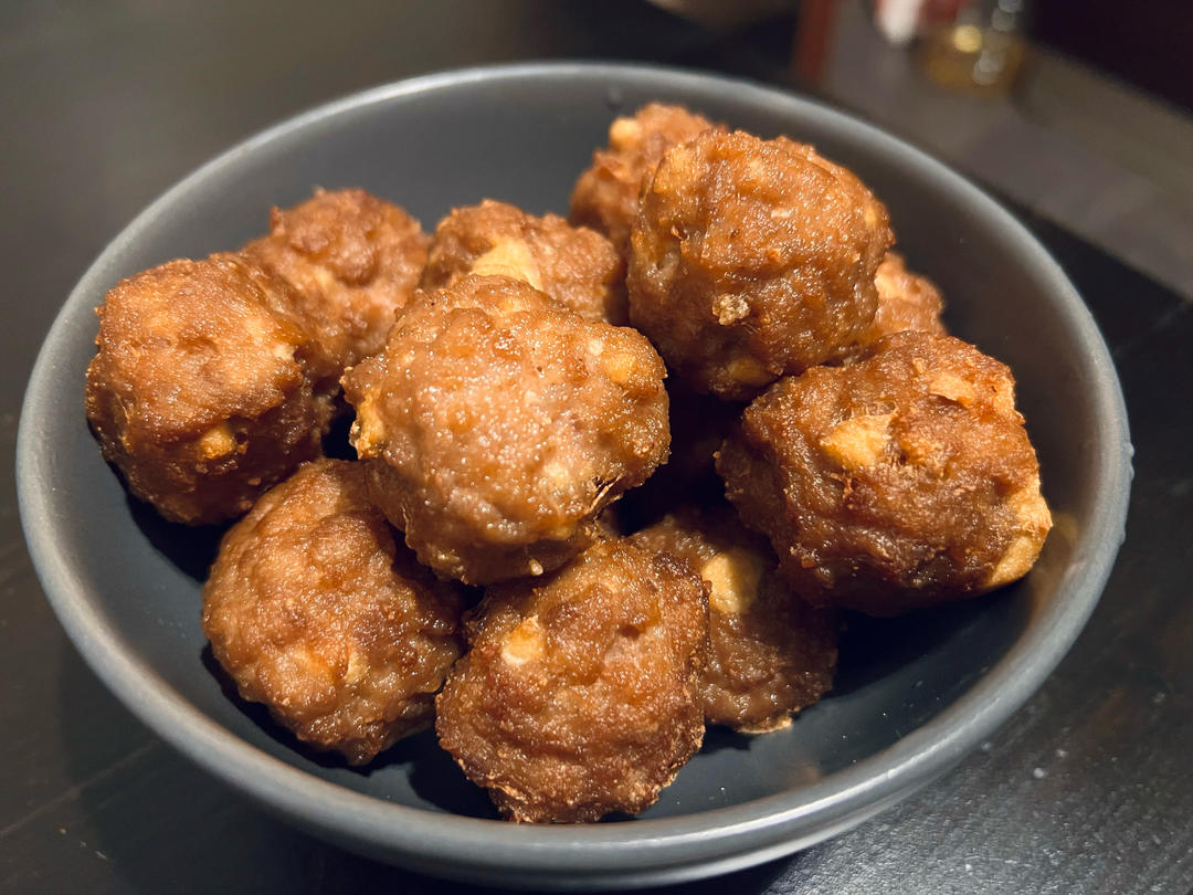 香炸豆腐肉丸子
