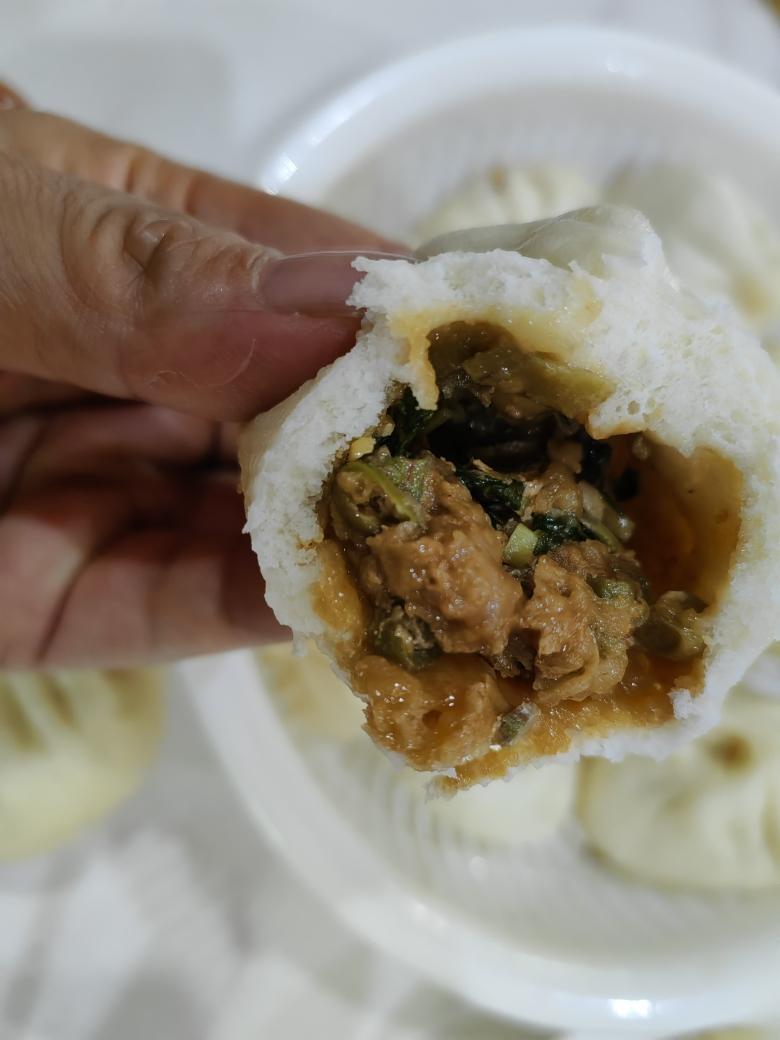 冰箱解冻后依然软弹的酱肉包