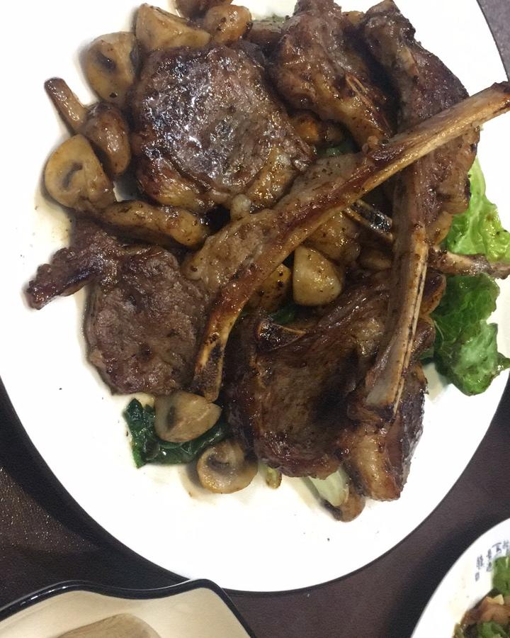 煎烤法式羊排