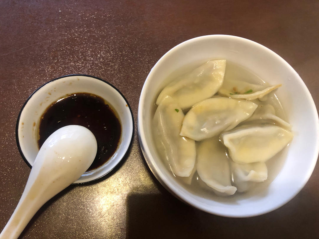 芹菜猪肉大馅饺子