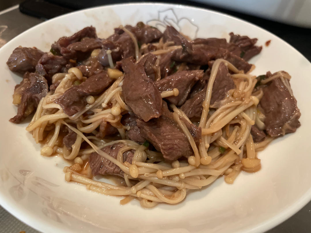 金针菇炒牛柳