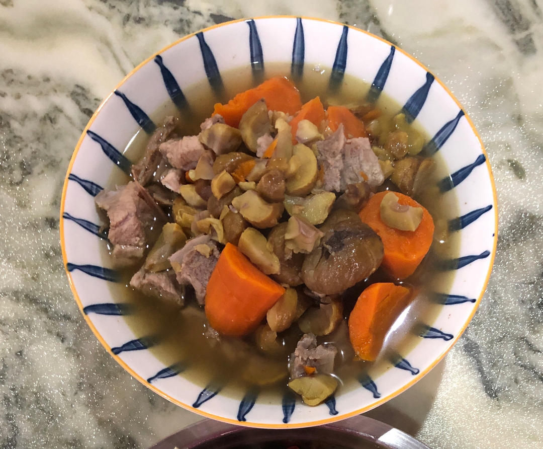 栗子季！一定要来一锅原汁原味的栗子煲鸡