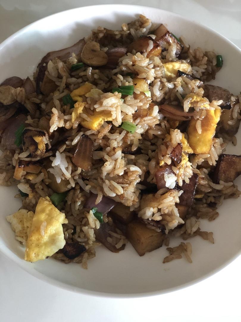 超好吃的土豆炒饭