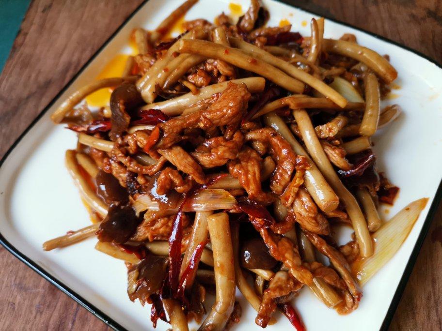 茶树菇炒肉