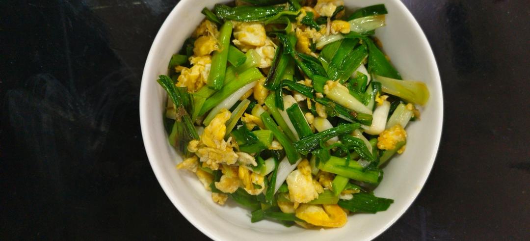大蒜炒鸡蛋