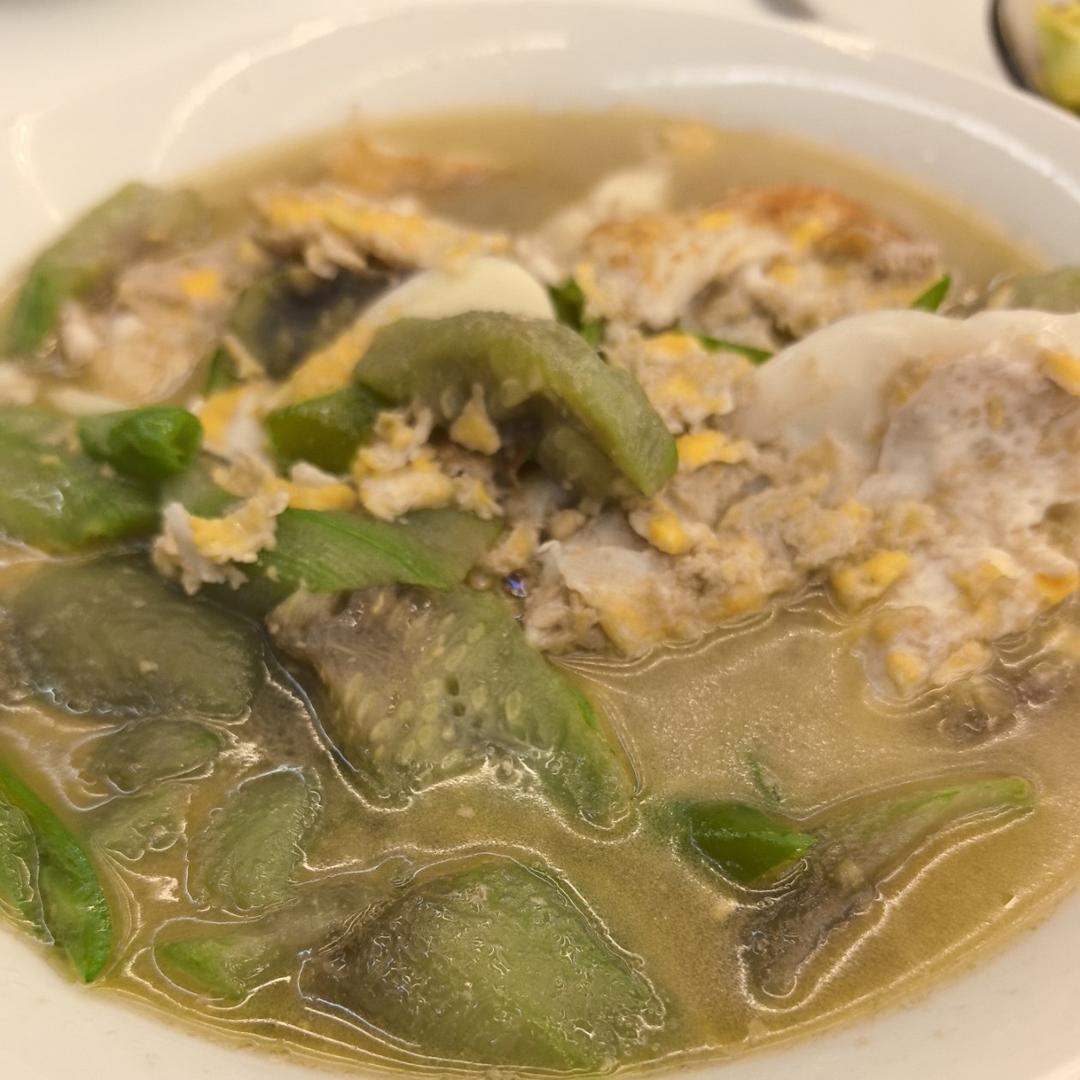 厨师长教你：“丝瓜烧鸭蛋”的家常做法，汤鲜味美，清淡养人
