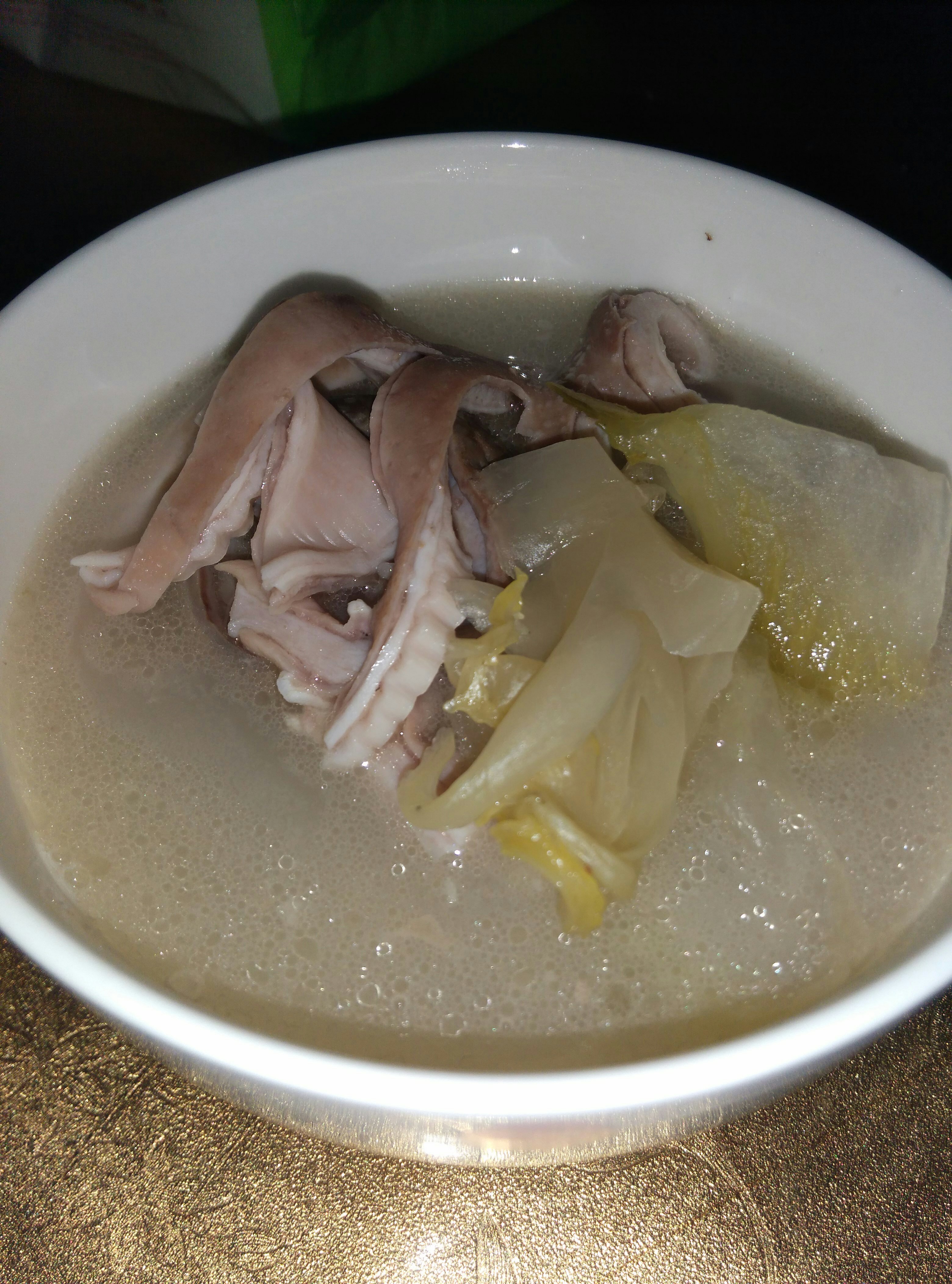 猪肚咸菜粉肠汤的做法