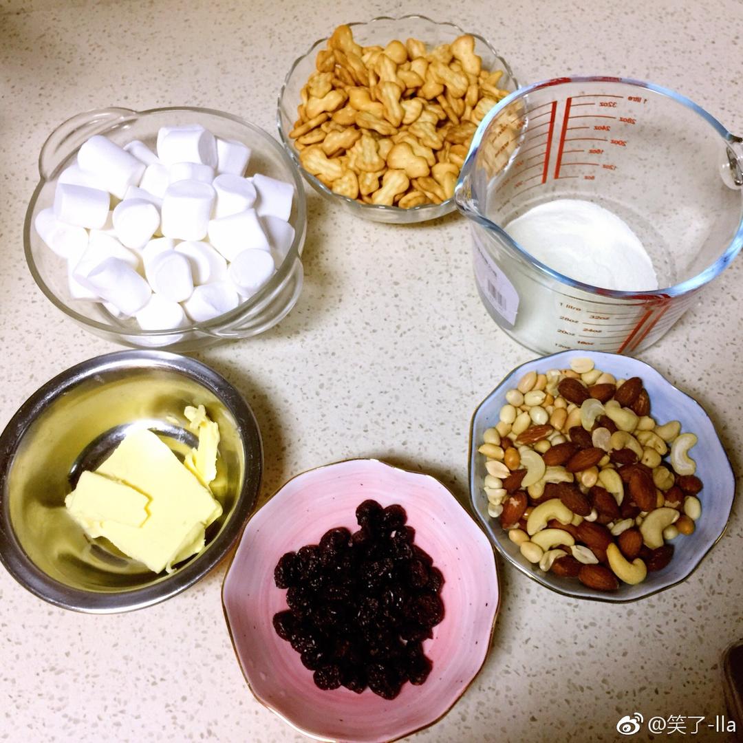 风靡吃货圈的雪花酥