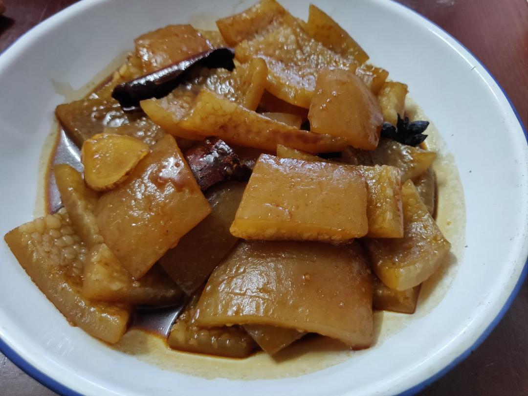 红烧猪皮