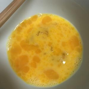 油菜鸡蛋面的做法 步骤2