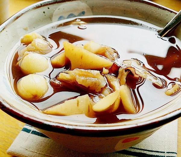 莲子百合藕甜汤