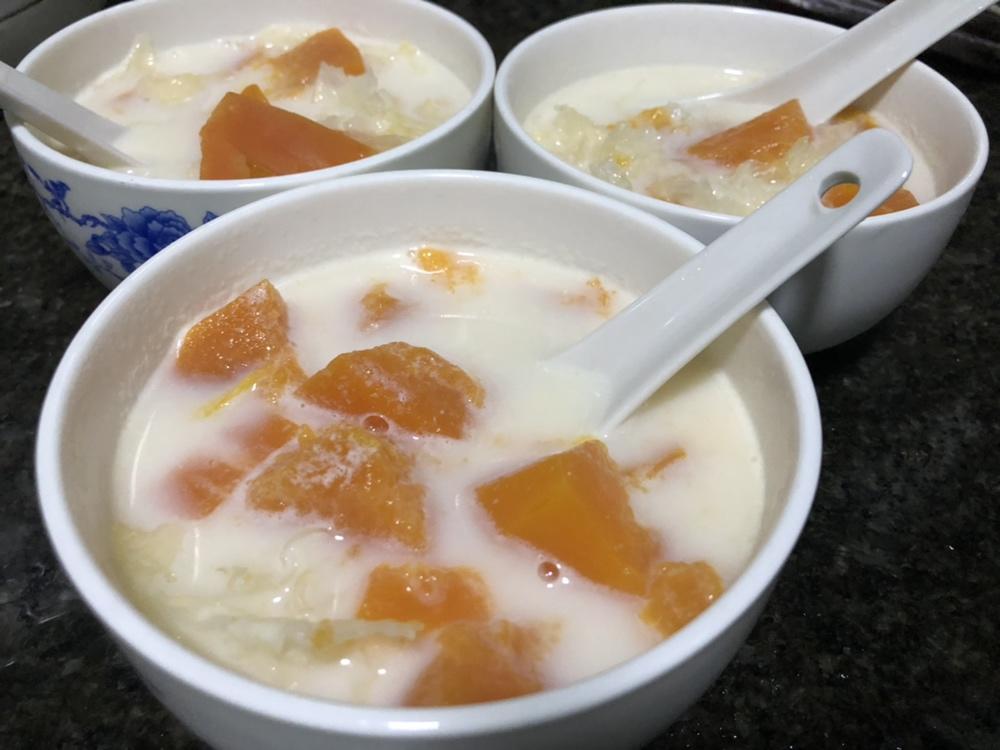 木瓜炖牛奶