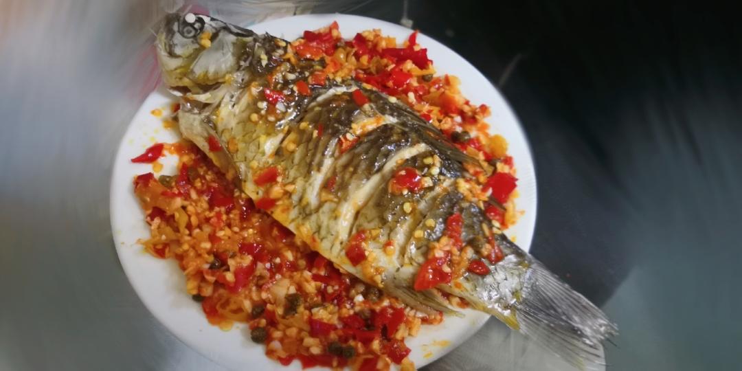 剁椒鲫鱼/高三食谱