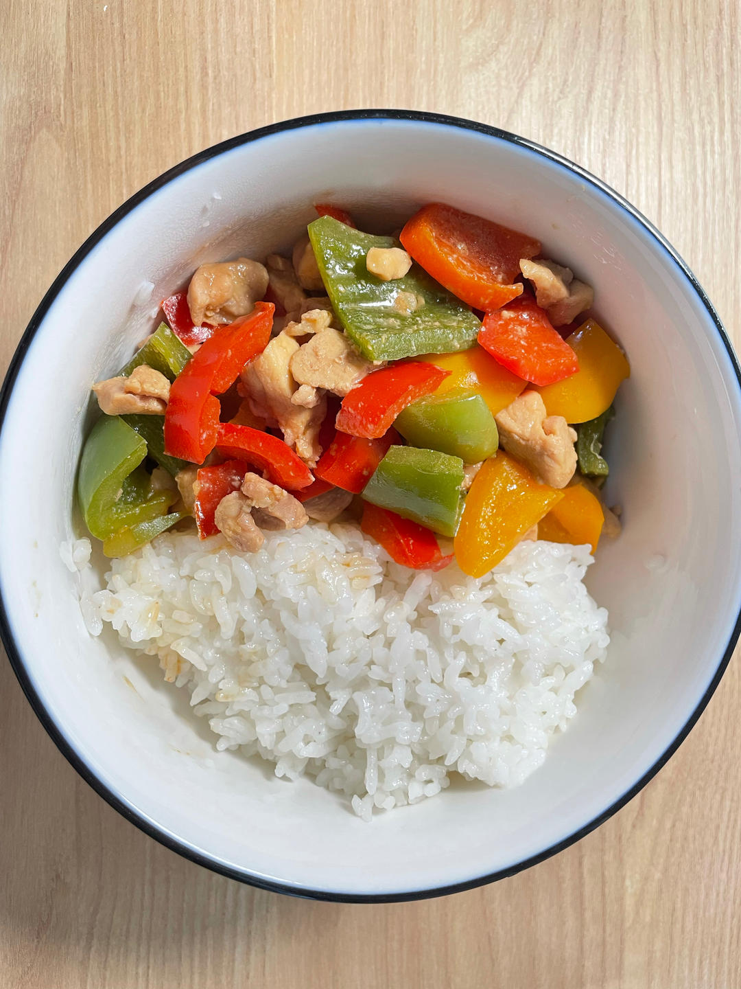 健身减肥最爱的鸡胸料理！——彩椒鸡丁