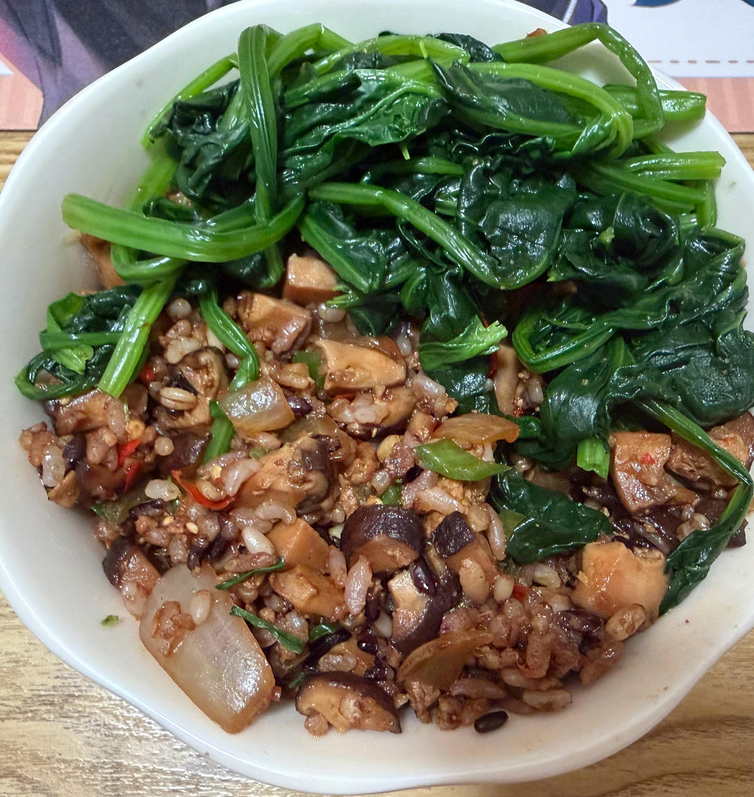 万能香菇肉酱下饭酱，香菇肉酱面，香菇肉酱盖饭
