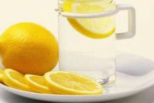 简易版柠檬水的做法 步骤2