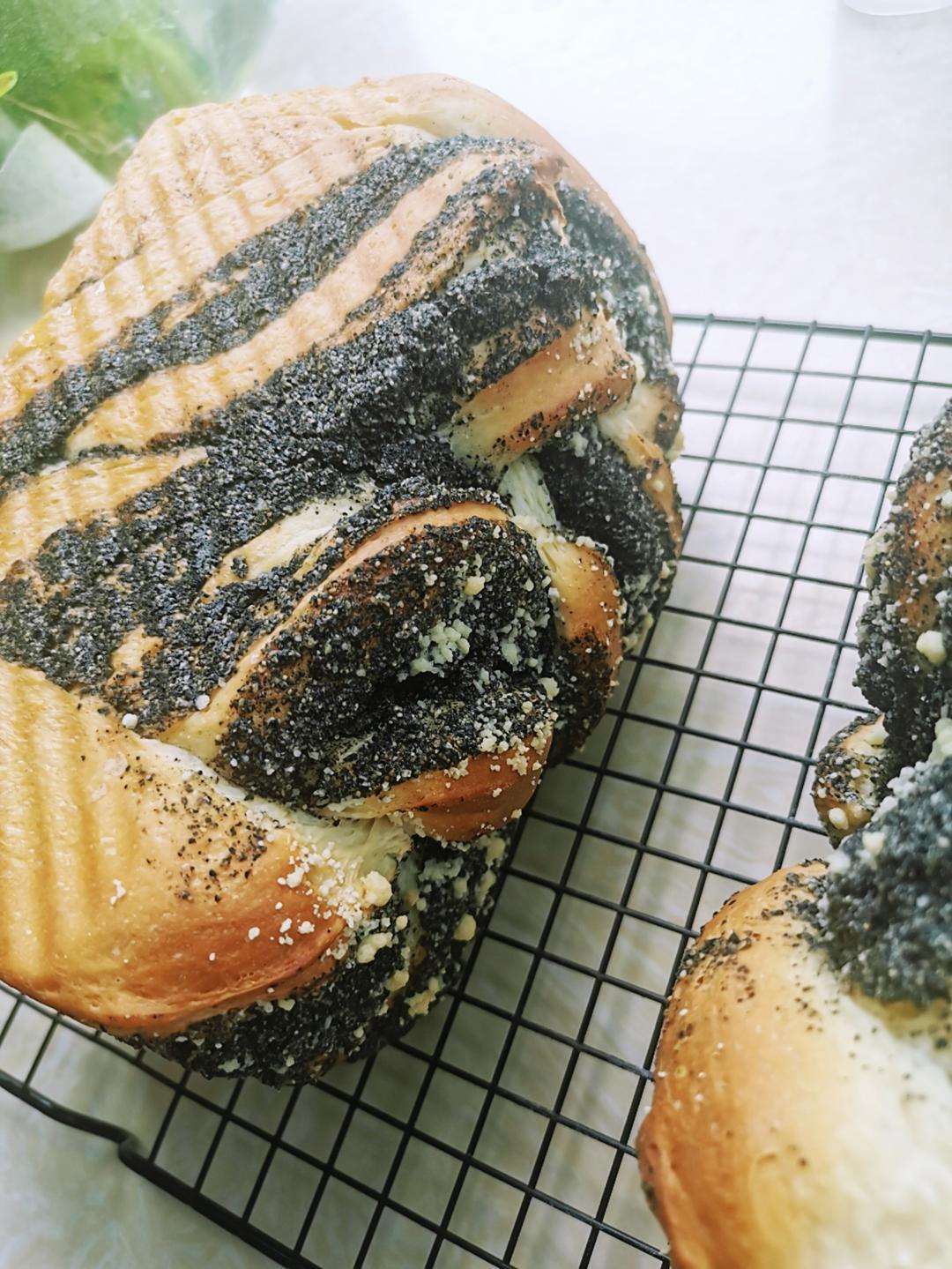 直接法黑芝麻奶酥吐司❤不加种面也超松软！