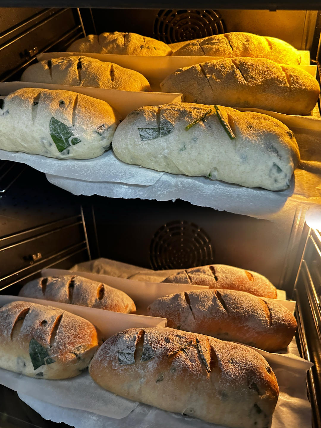 菠菜芝士咸面包