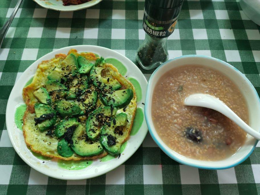 牛油果煎蛋