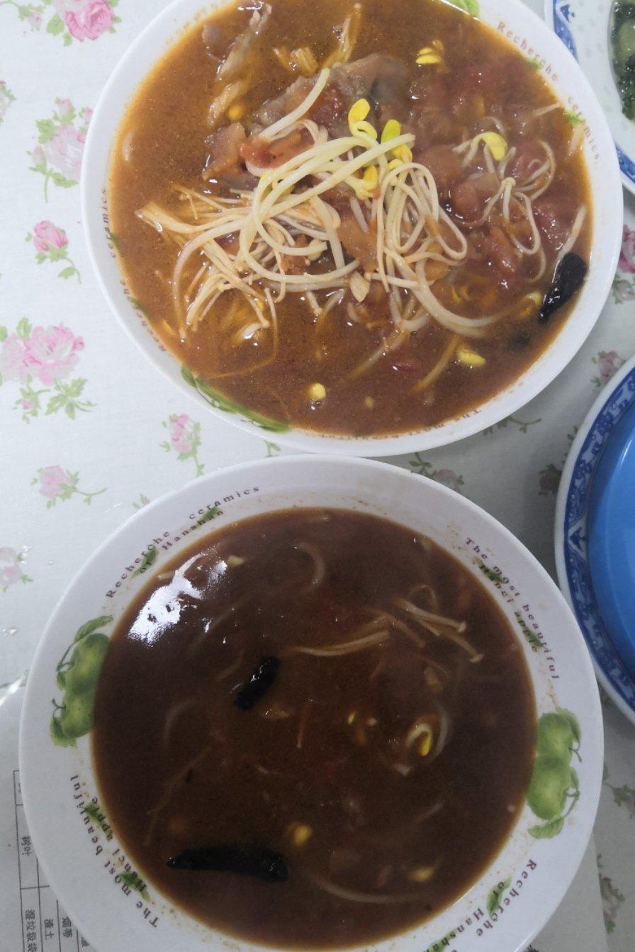 番茄金针菇肥牛